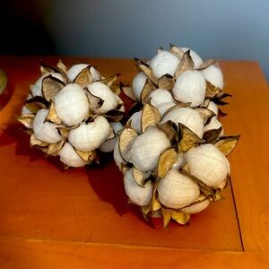3 Decorative Cotton Balls